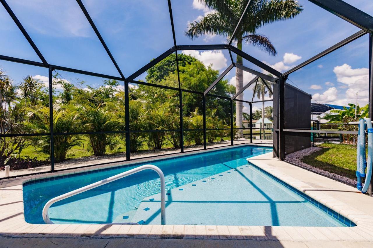 New! Dock Canal Family Home W/Pool & Gulf Access! North Fort Myers Eksteriør billede