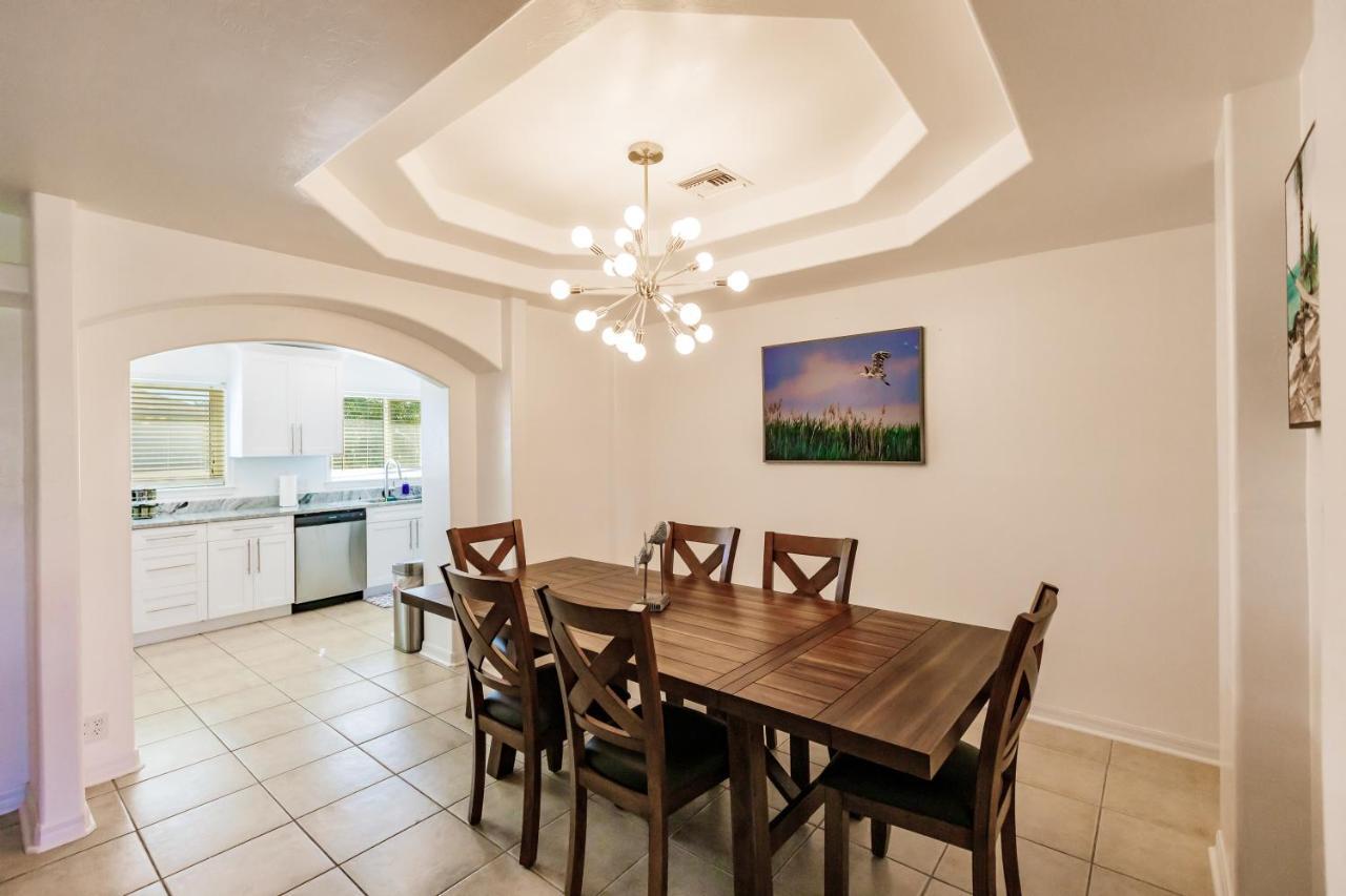 New! Dock Canal Family Home W/Pool & Gulf Access! North Fort Myers Eksteriør billede