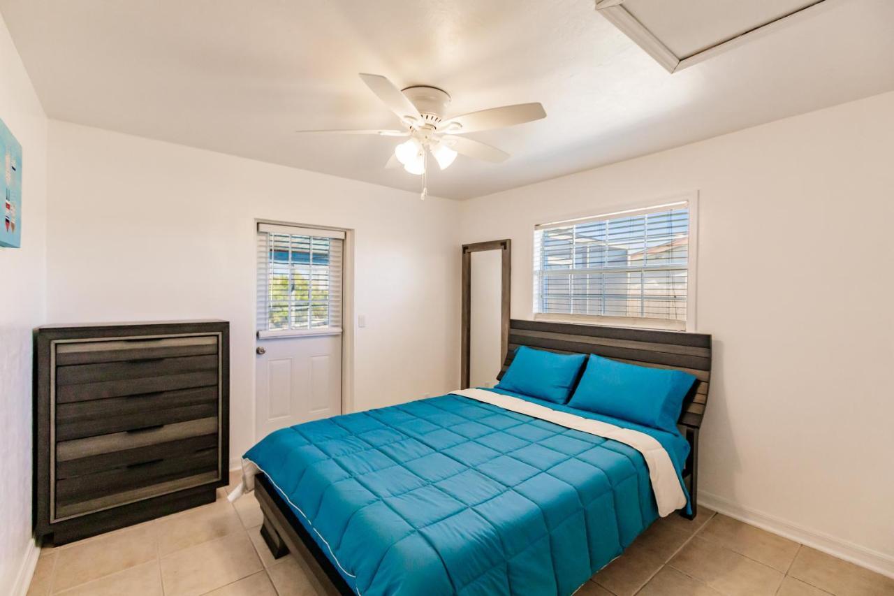 New! Dock Canal Family Home W/Pool & Gulf Access! North Fort Myers Eksteriør billede