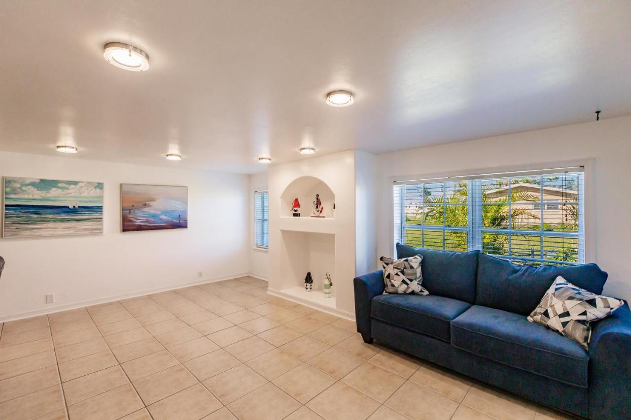 New! Dock Canal Family Home W/Pool & Gulf Access! North Fort Myers Eksteriør billede